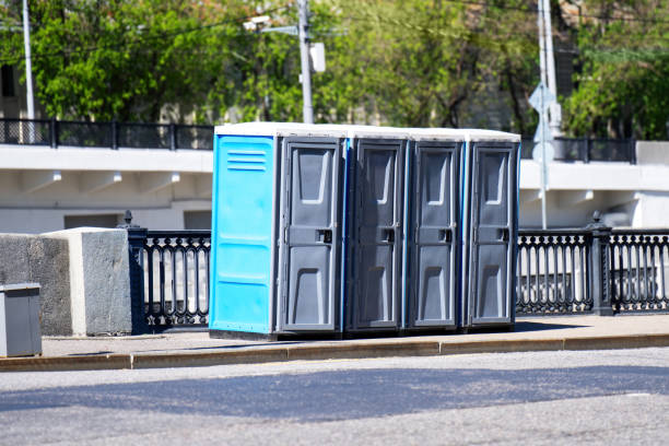 Best Portable bathroom rental  in Cloverdale, IN